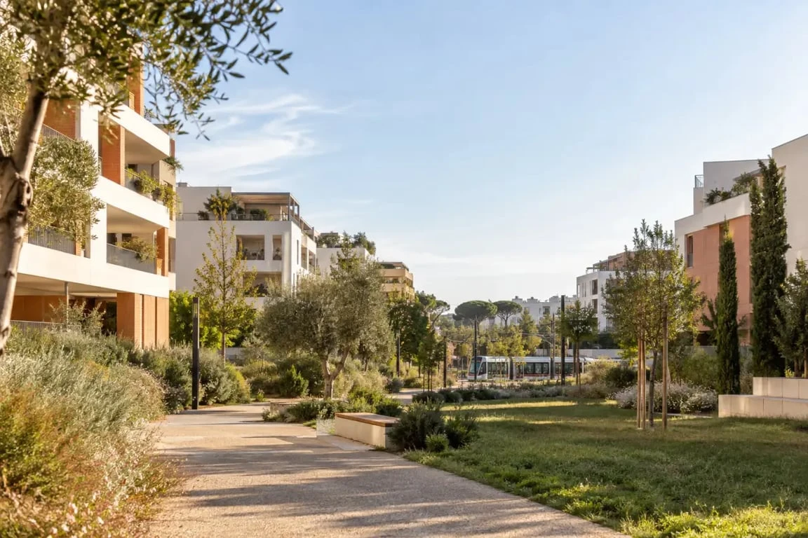 Quartier Alco à Montpellier avec résidences arborées, espaces verts et transports