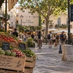 montpellier figuerolle : ruelle et marché, place Roger Salengro